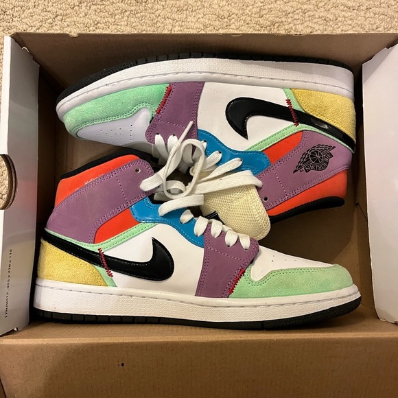 Jordan Shoes - Women’s Air Jordan 1 Mid SE Multicolor